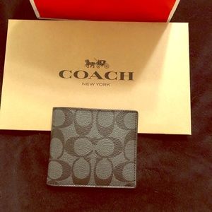 Men’s signature Coach Wallet